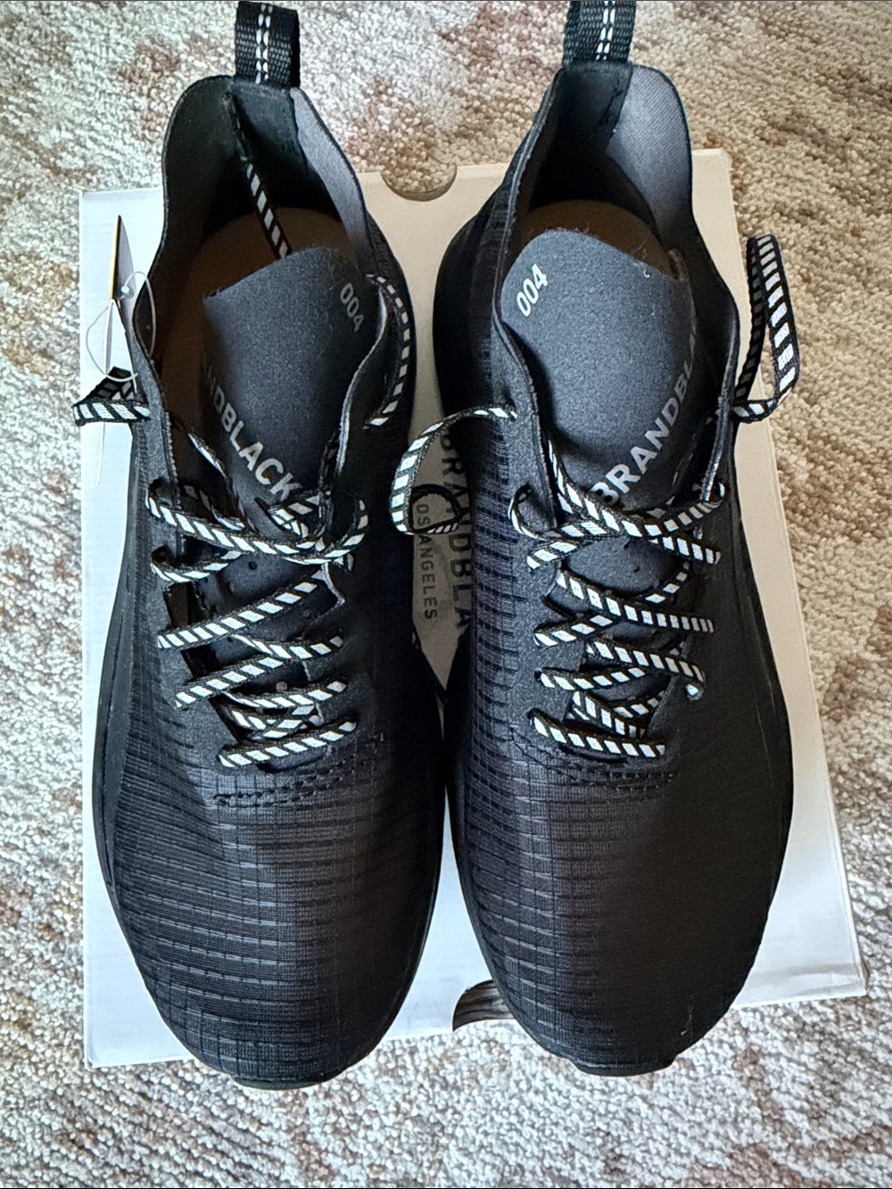 Brandblack Men’s Black Knit Runner Sneakers with Reflective Laces